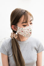 Load image into Gallery viewer, 100% Handmade Reversible Mask - Floral/Pink
