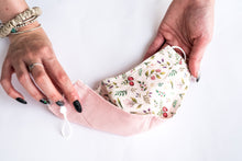 Load image into Gallery viewer, 100% Handmade Reversible Mask - Floral/Pink
